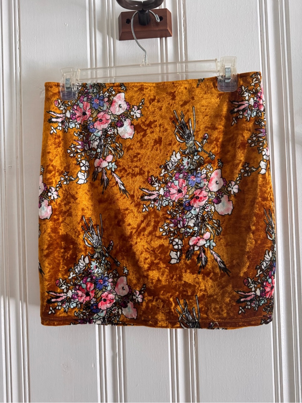 L'ATISTE Mustard Velvet Floral Mini Skirt